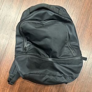 Lululemon Backpack 20L version 1